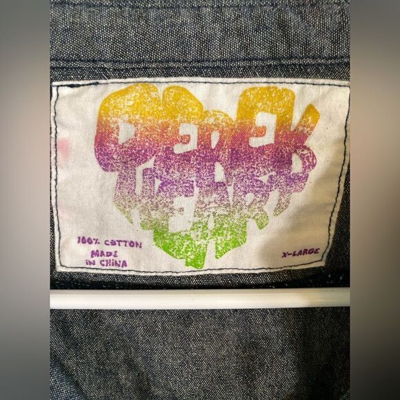 Derek heart button down blouse - Picture 4 of 5